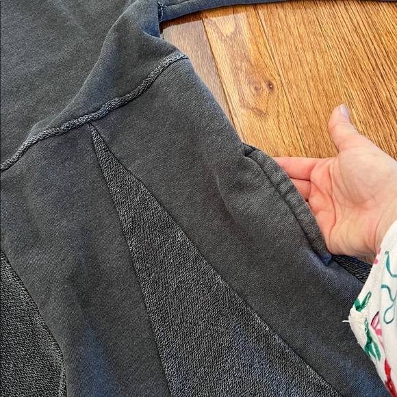 American Eagle Pintuck Ruffle Babydoll Gray Mini Dress Women’s Size XXS - Picture 3 of 8